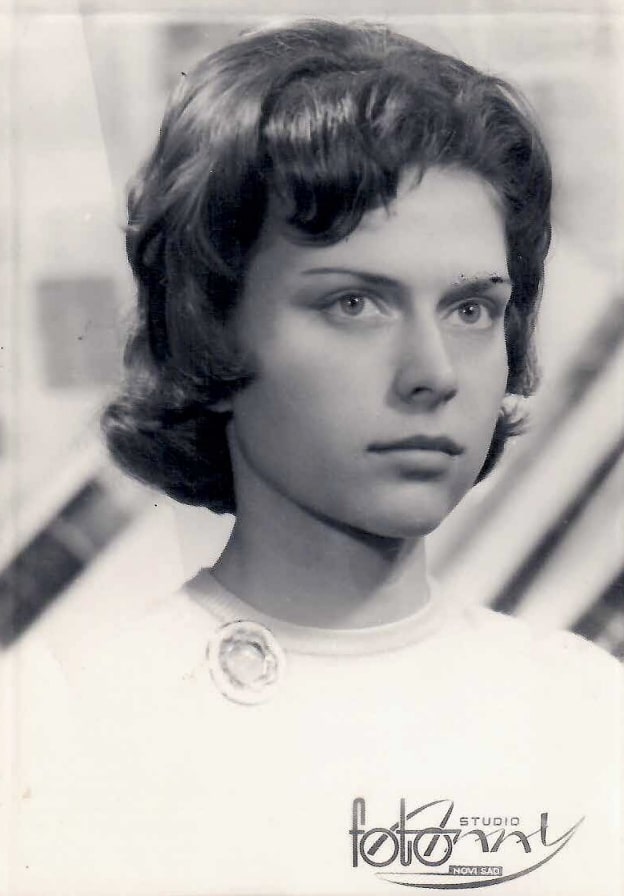 Ladik Katalin érettségi fotója 1961-ből